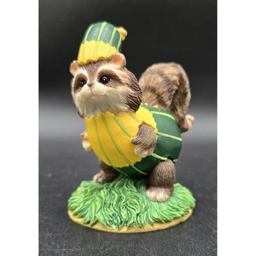 Charming Tails REGINALD'S GOURD COSTUME Raccoon Figurine Signed DEAN GRIFF - Picture 1 of 12